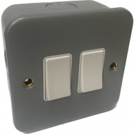 Niglon Metalclad 2 Gang 2 Way Switch