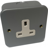 Niglon Metalclad 13 Amp Un-Switched Socket