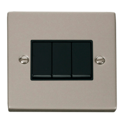 VPPN013BK Deco 3 Gang 2 Way 10AX Switch - Black
