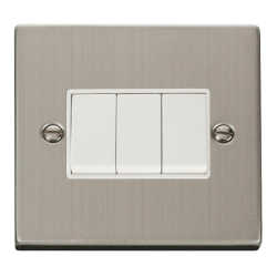 VPSS013WH Deco 3 Gang 2 Way 10AX Switch - White