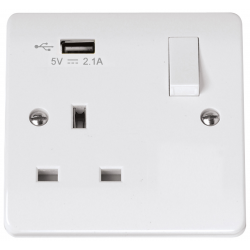 Click CMA771U 13 Amp single Switched Socket with USB (2.1A)