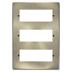 VPAB518 Deco 18 Minigrid Module Plate - Ant. Brass