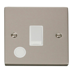 VPPN022WH Deco 20A 1 Gang DP Switch With Flex Outl