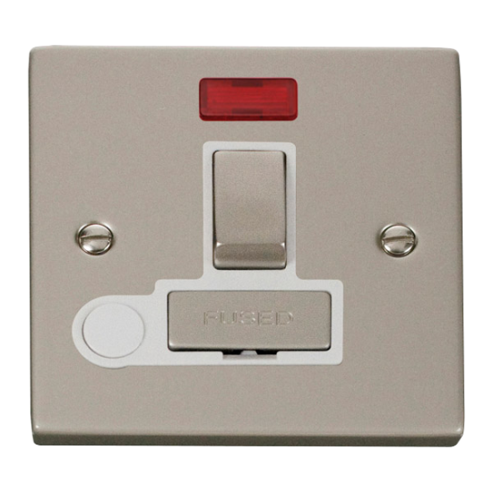 VPPN552WH Deco 13A Fused 'Ingot' Switched Connecti