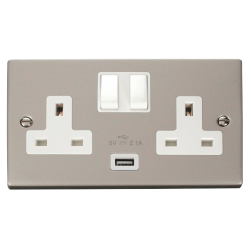 VPPN770WH Deco 13A 2G Switched Socket With 2.1A US