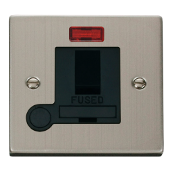 VPSS052BK Deco 13A Fused Switched Connection Unit