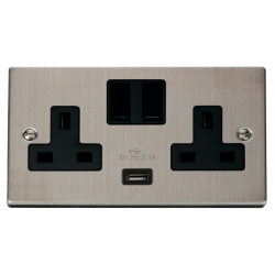 VPSS770BK Deco 13A 2G Switched Socket With 2.1A US