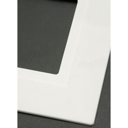 Jeani 450W White Square Single Socket Finger Plate