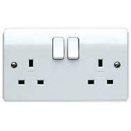 MK K2747Whi 13 Amp Twin Switched Socket