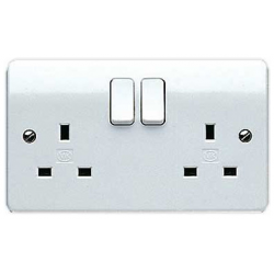MK K2747Whi 13 Amp Twin Switched Socket
