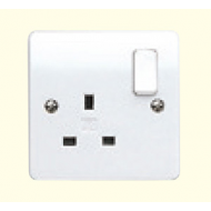 MK K2757Whi 13 Amp single Switched Socket