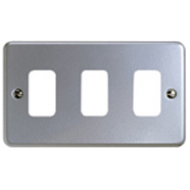 MK K3493ALM 3 Gang Face Plate Metalclad